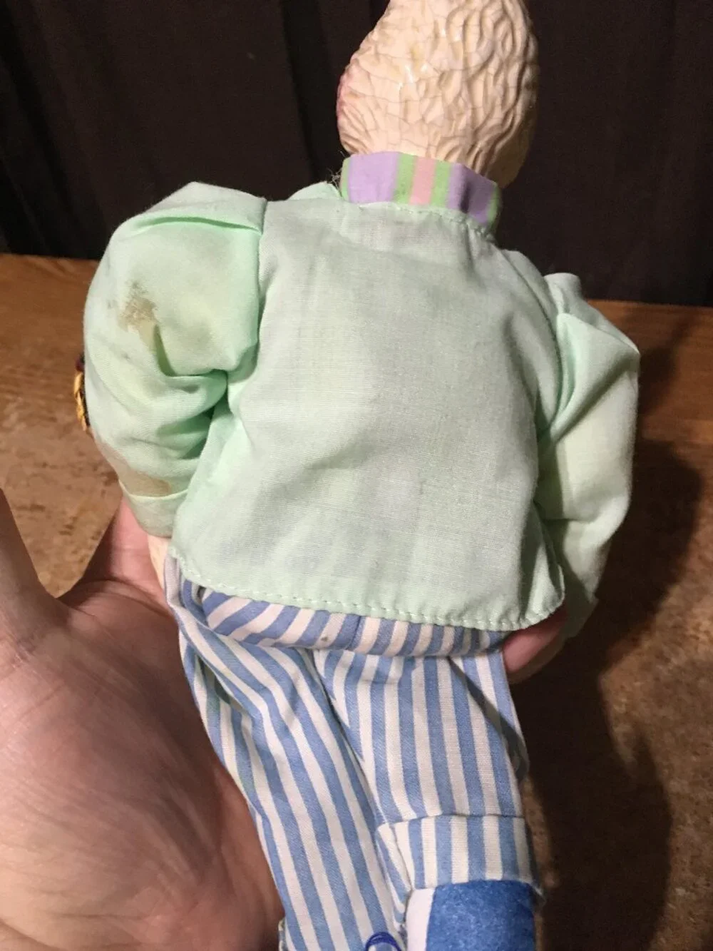 2002 AVON GIFT COLLECTION DAD BUNNY RABBIT SHELF SITTER HOLDING BASKET EASTER
